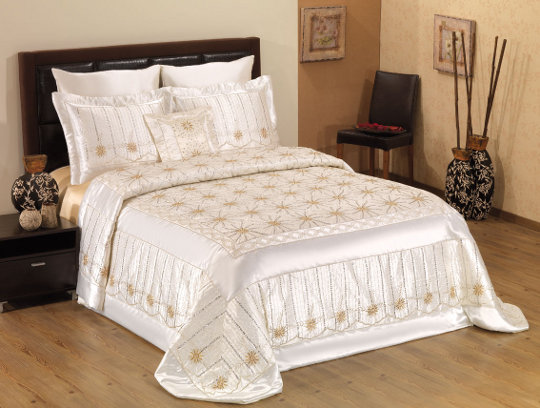 Yatak Örtüsü: Gümüş